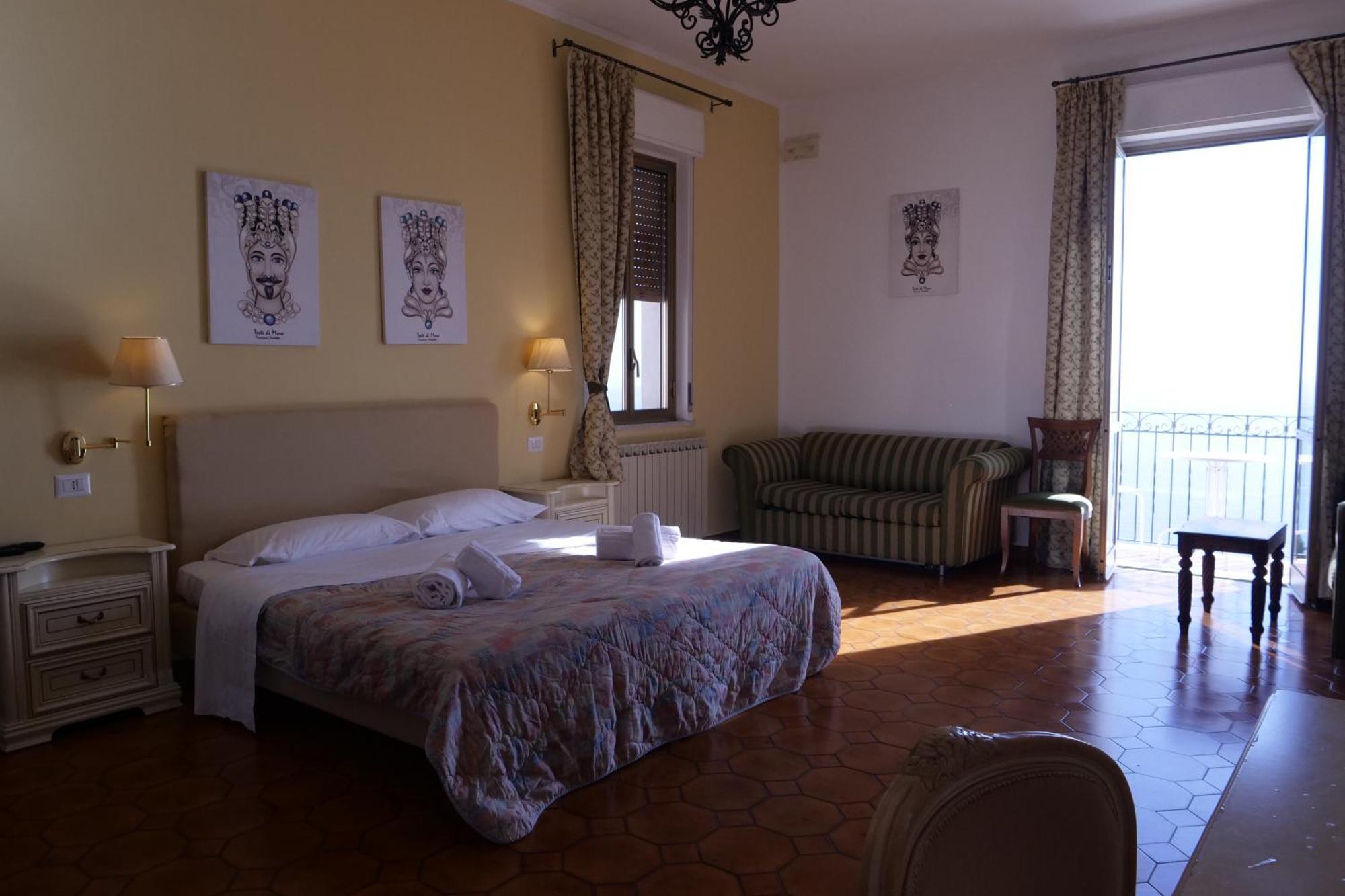 Hotel Elios Tao Таормина Екстериор снимка