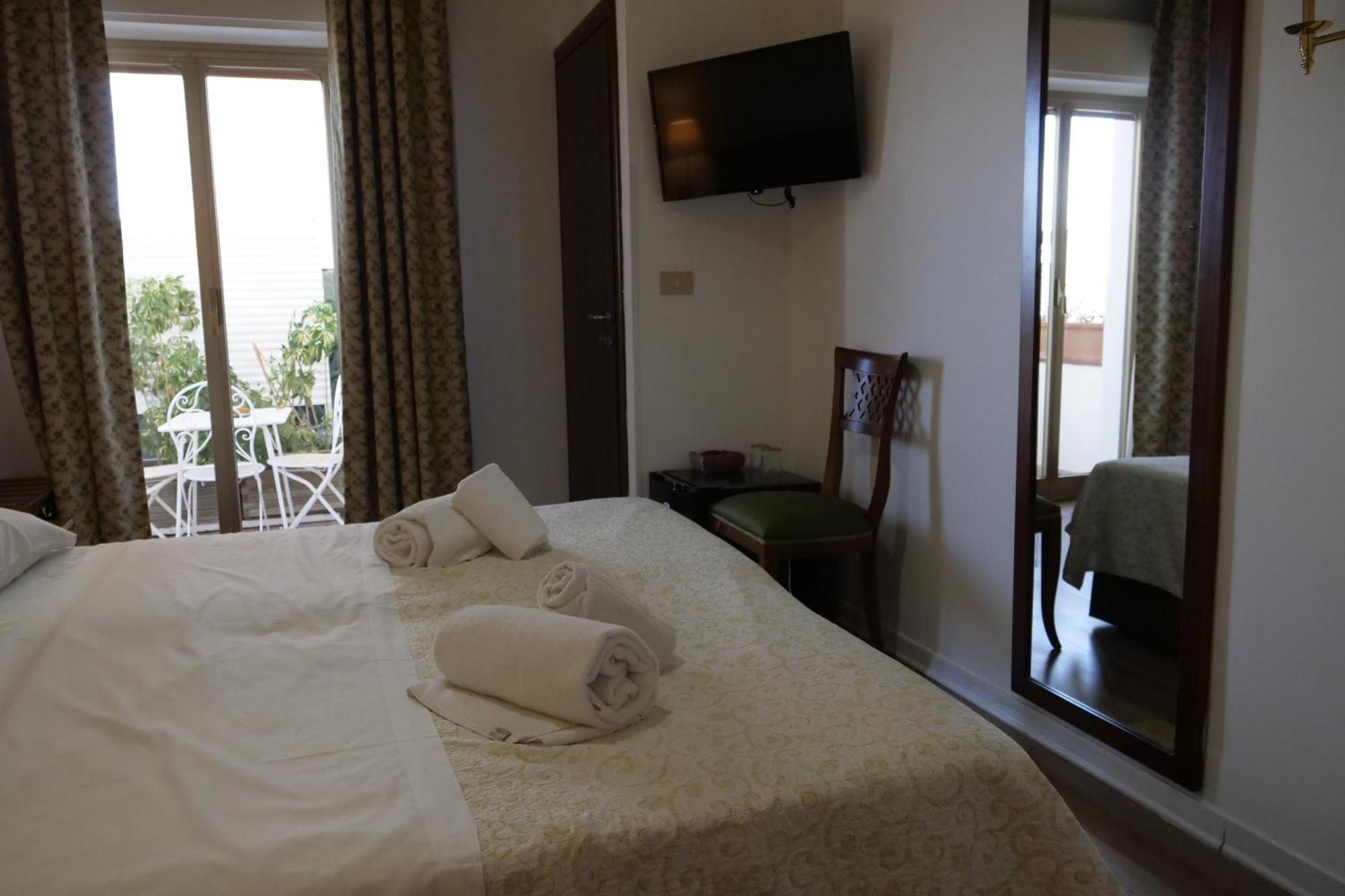 Hotel Elios Tao Таормина Екстериор снимка