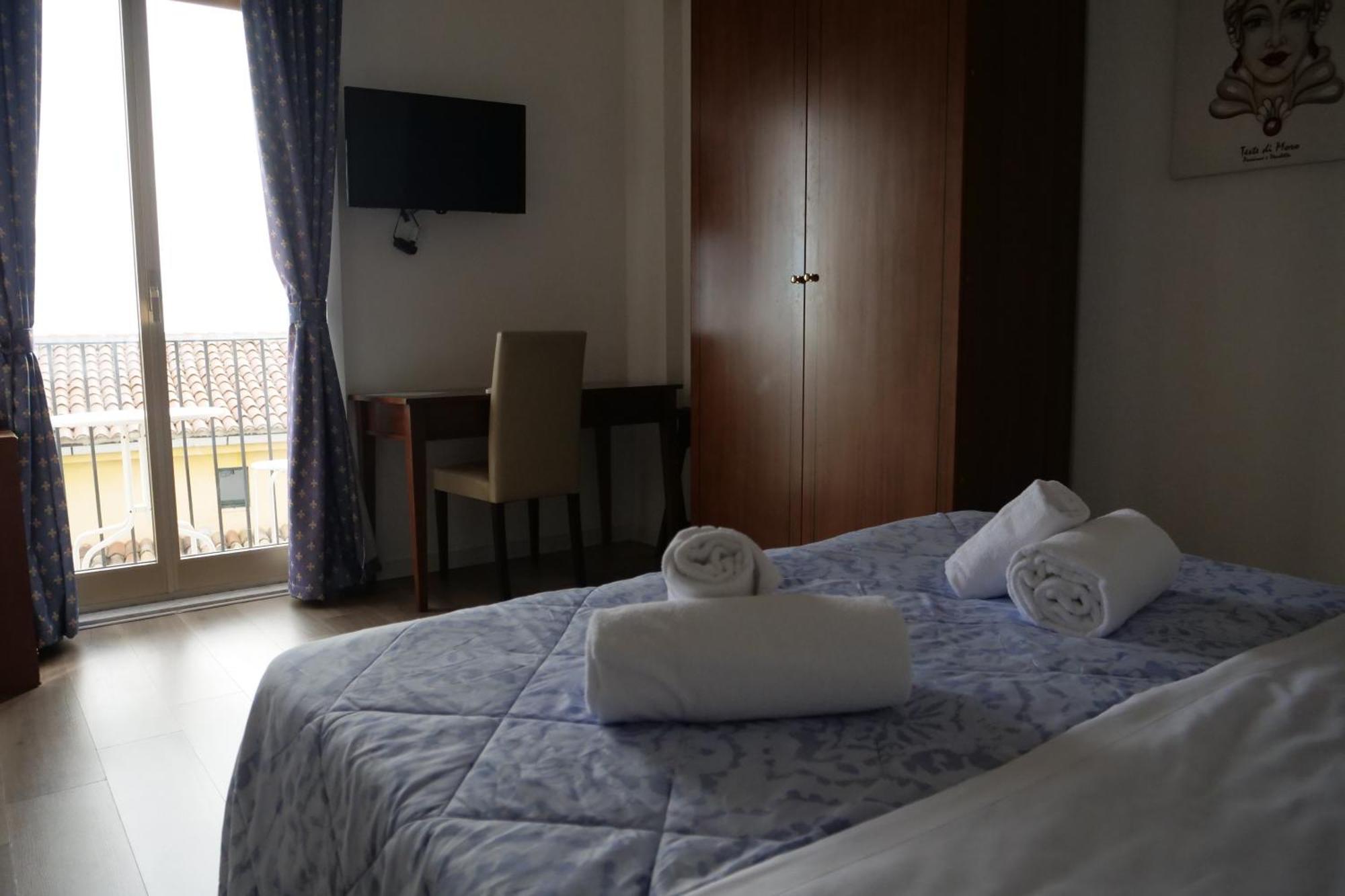Hotel Elios Tao Таормина Екстериор снимка