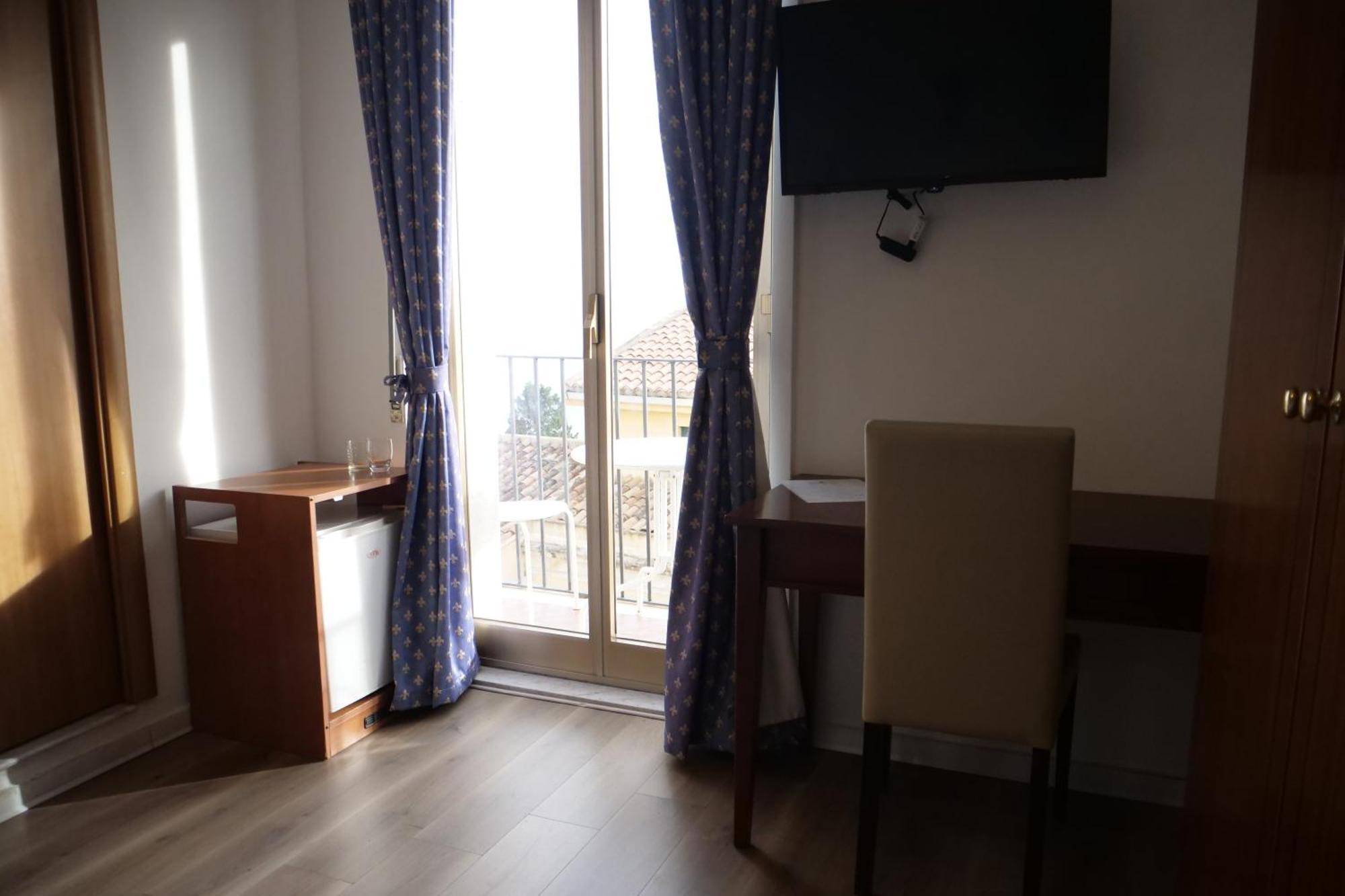 Hotel Elios Tao Таормина Екстериор снимка
