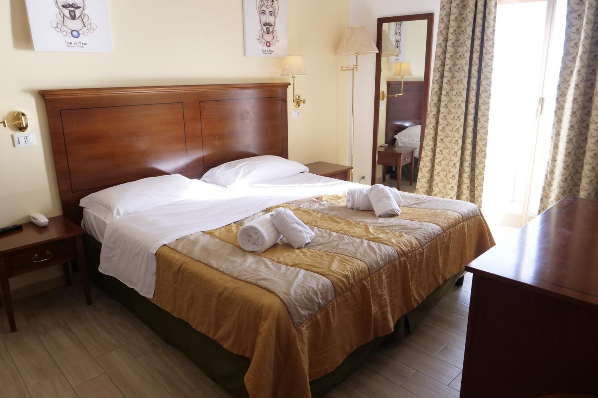 Hotel Elios Tao Таормина Екстериор снимка