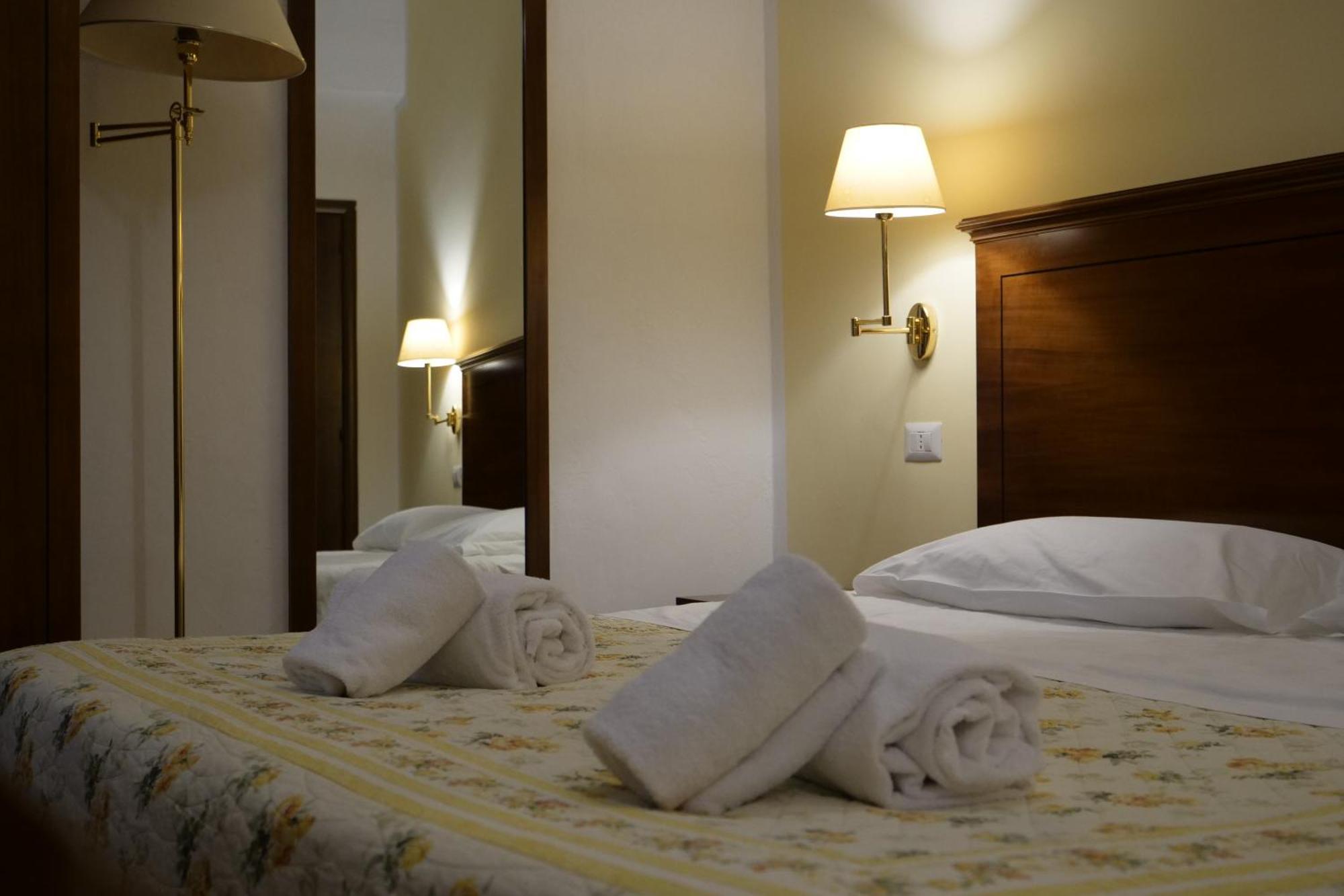 Hotel Elios Tao Таормина Екстериор снимка