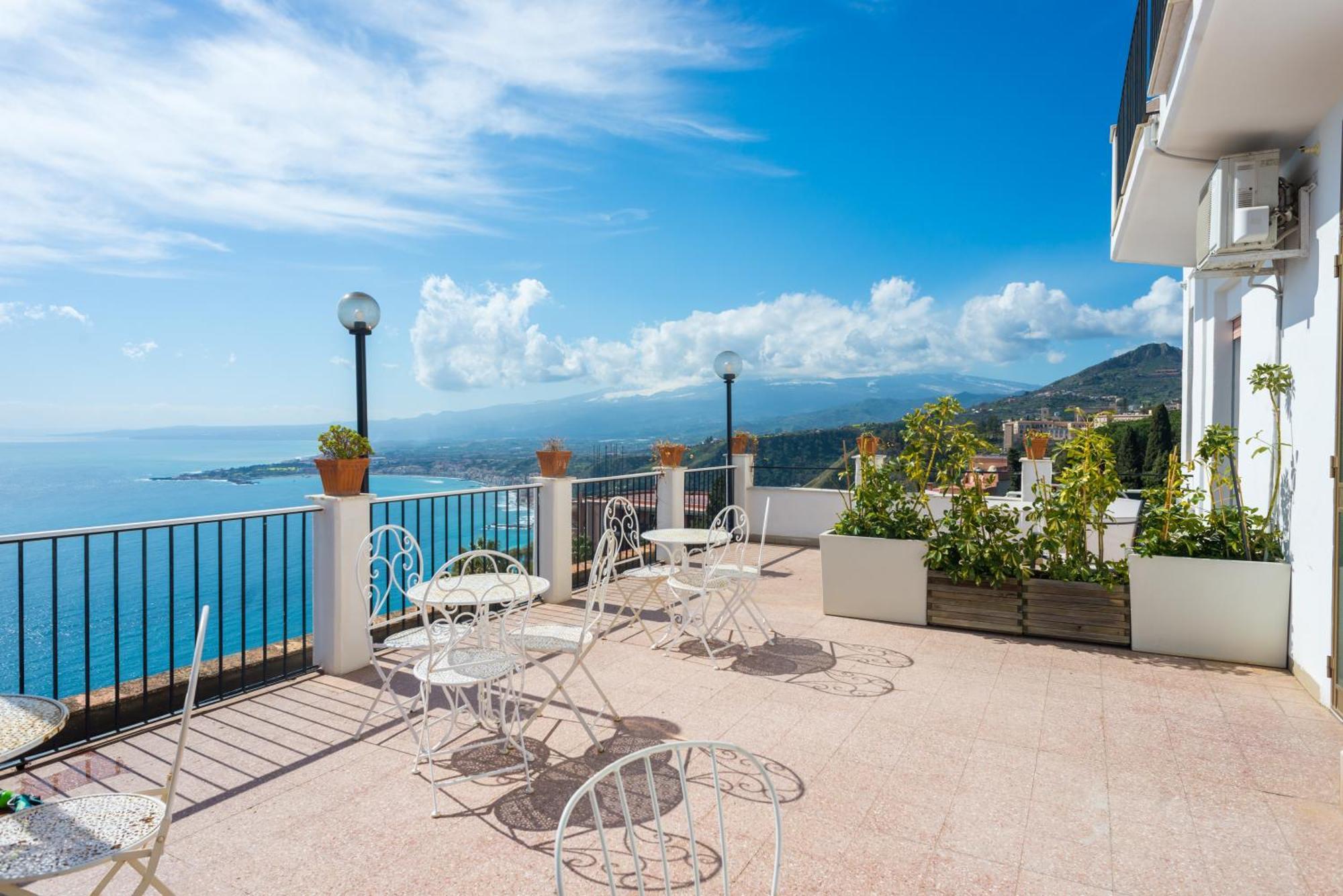 Hotel Elios Tao Таормина Екстериор снимка
